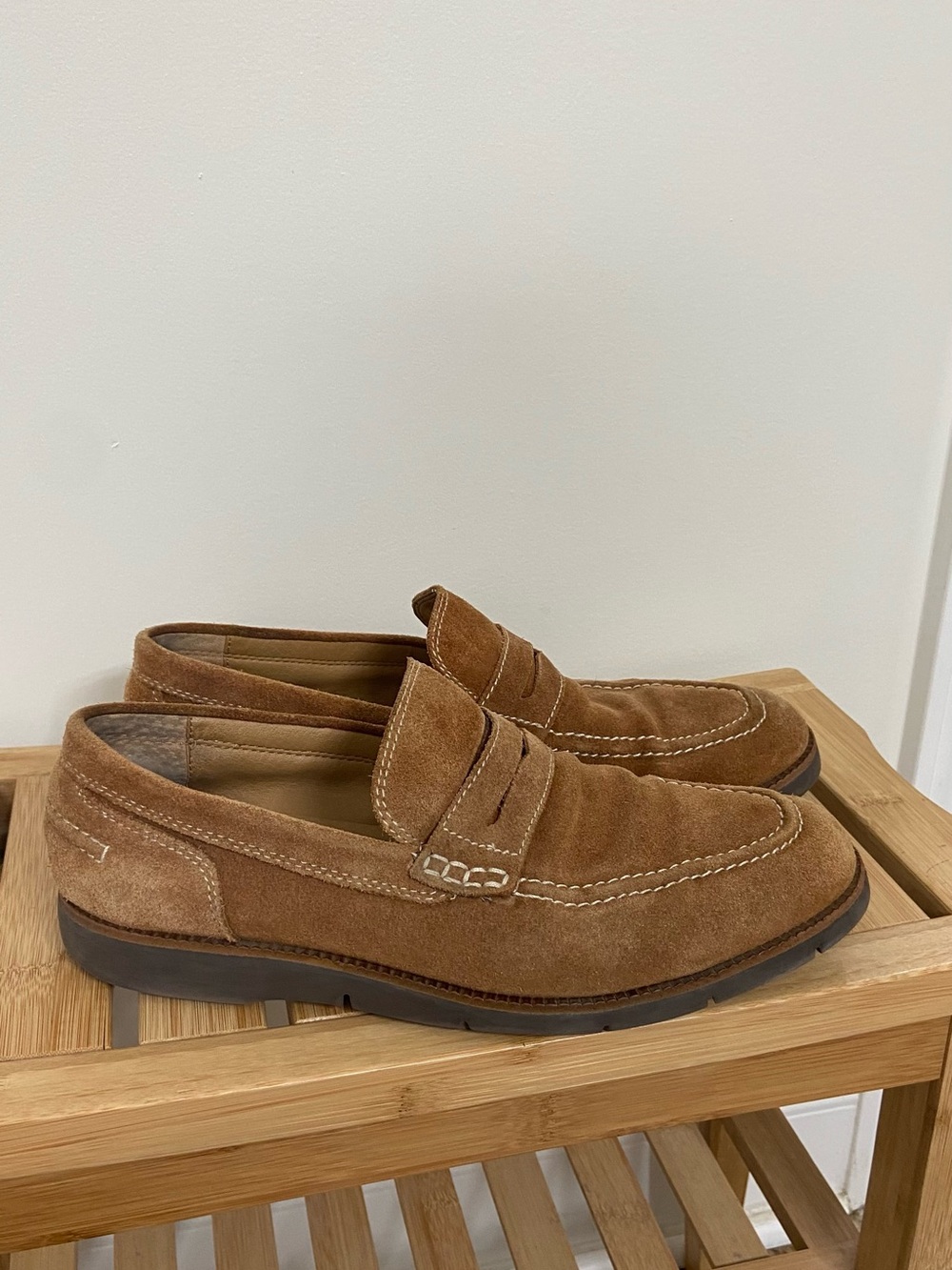 Donald J. Pliner Mens Tan Suede Penny Loafers